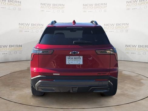Used 2025 Chevrolet Equinox ACTIV w/ Safety and Technology Package FWD image 4