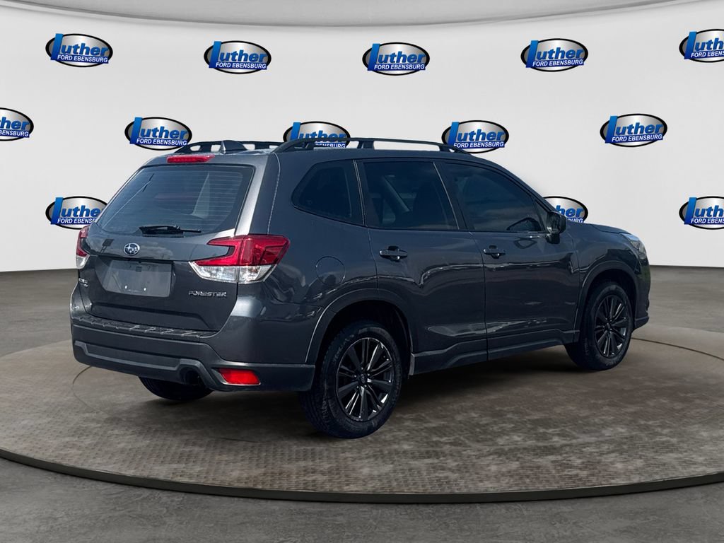 Used 2022 Subaru Forester AWD/4WD image 5