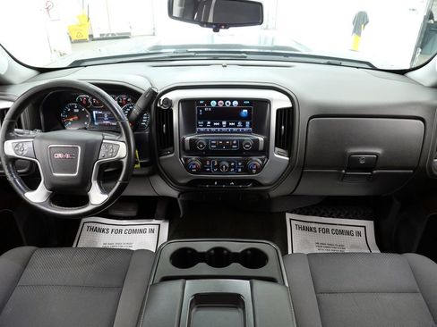 Used 2018 GMC Sierra 2500 SLE w/ SLE Preferred Package AWD/4WD image 21