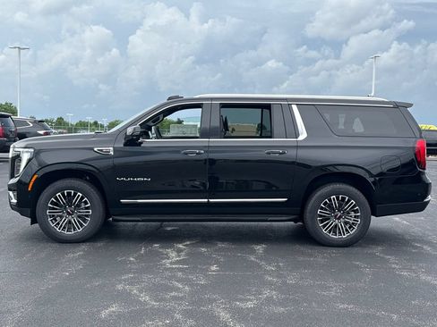 New 2026 GMC Yukon XL Elevation w/ Elevation Premium Package AWD/4WD image 11