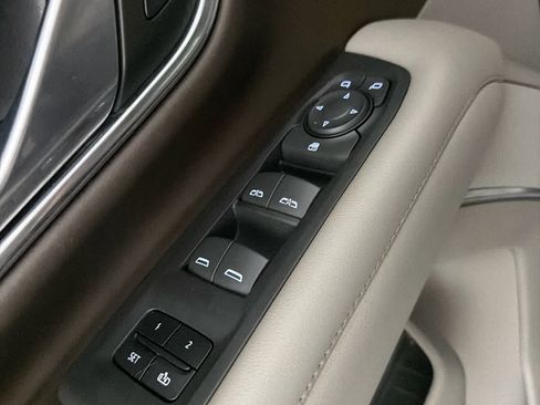 Used 2021 Chevrolet Tahoe Z71 w/ Rear Media and Nav Package AWD/4WD image 24