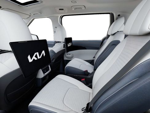 New 2026 Kia Carnival SX Prestige image 18