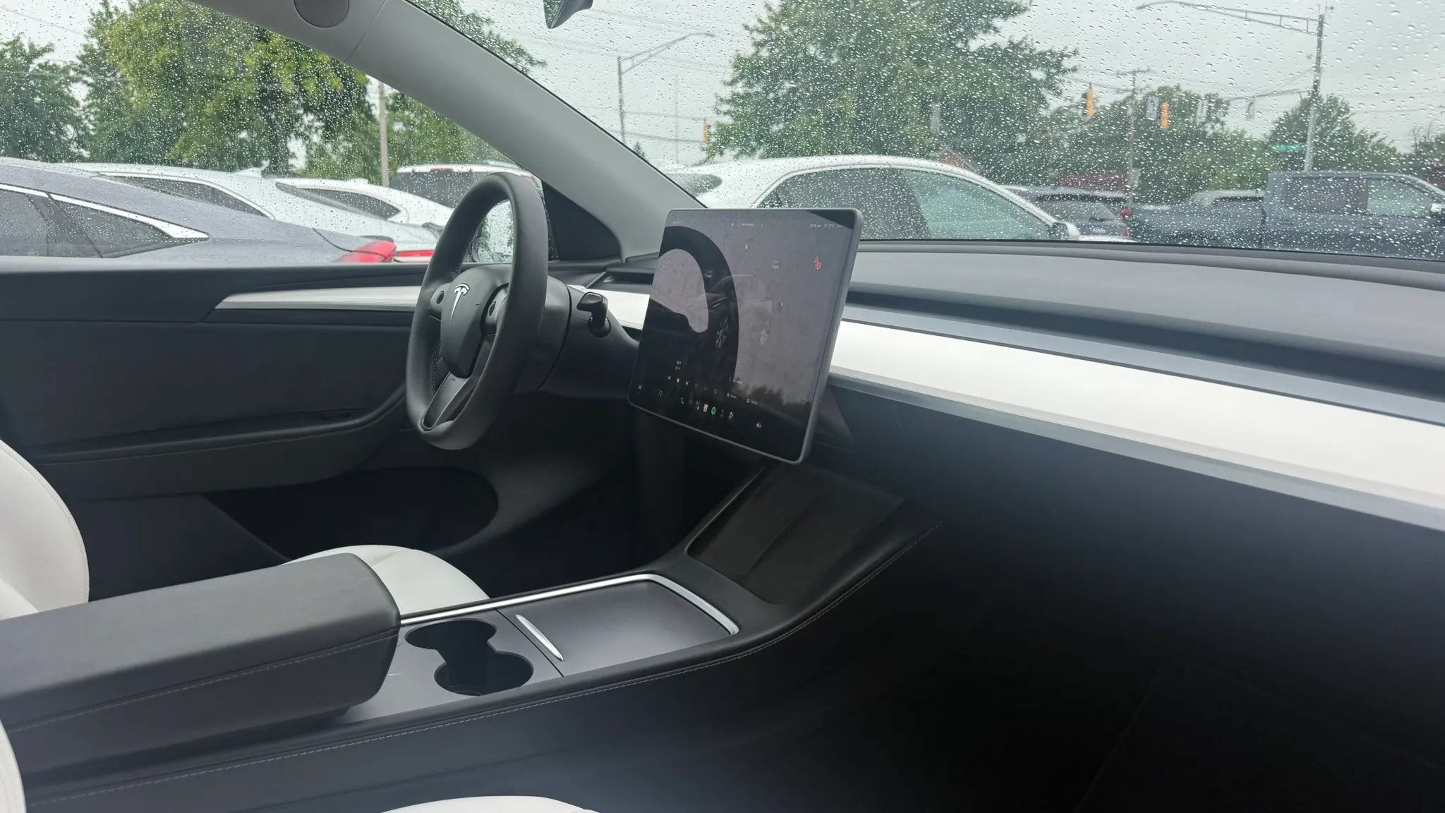 Used 2024 Tesla Model Y Long Range AWD/4WD image 12