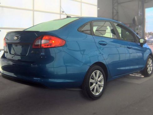 Used 2012 Ford Fiesta SE FWD image 5