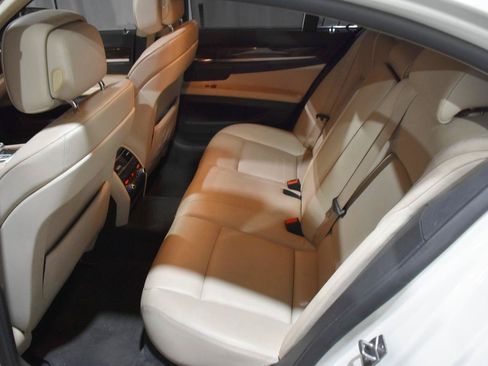 Used 2012 BMW 740i RWD image 21