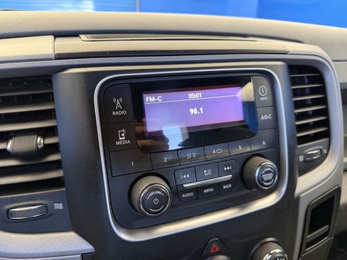 Used 2013 RAM 1500 Express RWD image 18