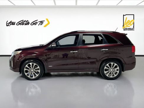 Used 2014 Kia Sorento SX w/ 3rd Row Package image 8