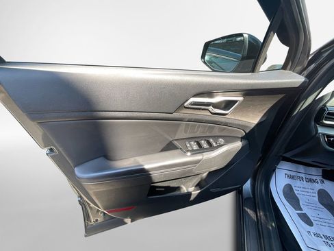 Used 2023 Kia Sportage X-Line image 14