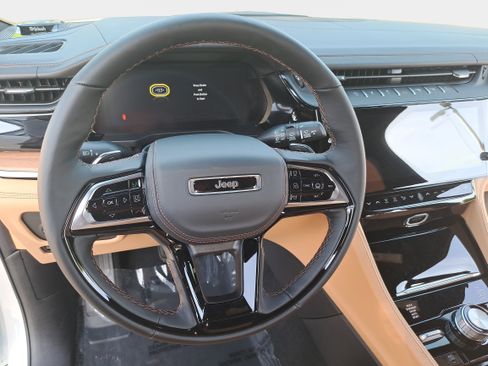 New 2026 Jeep Grand Cherokee L Summit image 18