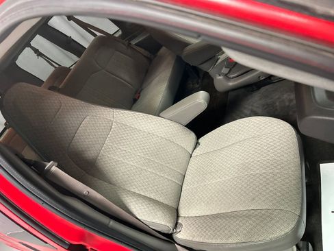 Used 2017 Chevrolet Express 2500 LS image 20