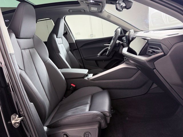 Certified 2025 Audi Q5 Premium w/ Premium Plus AWD/4WD image 20