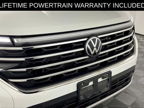 Used 2025 Volkswagen Atlas SE AWD/4WD image 39