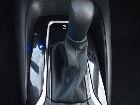 Used 2024 Toyota Corolla LE image 38