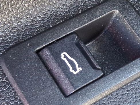 Certified 2023 BMW iX xDrive50 w/ Premium Package image 26