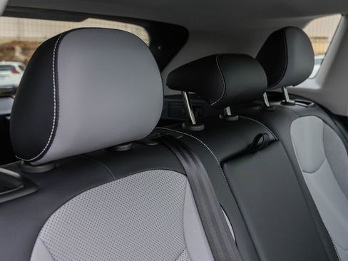 New 2026 Volkswagen Tiguan SE image 39