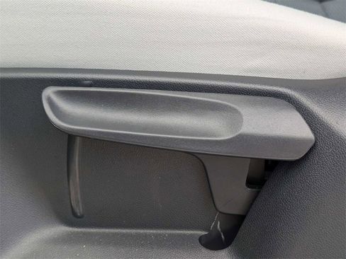 Used 2025 Volkswagen Taos S image 26