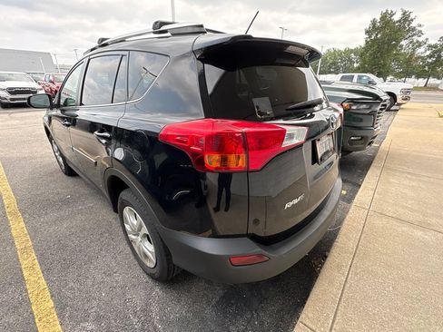 Used 2013 Toyota RAV4 LE FWD image 8