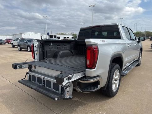 Used 2019 GMC Sierra 1500 SLT w/ SLT Premium Package image 5
