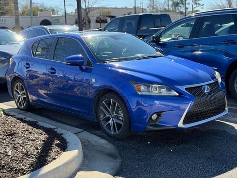 Used 2015 Lexus CT 200h w/ Navigation Package image 2