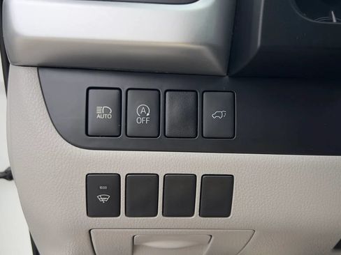 Used 2017 Toyota Highlander XLE AWD/4WD image 38
