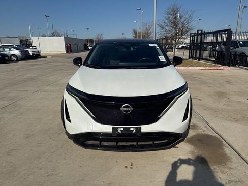 Used 2023 Nissan Ariya FWD image 15