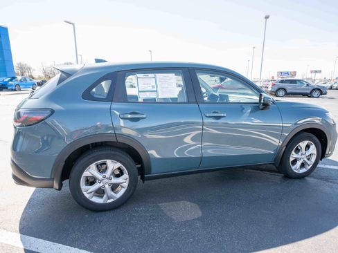 Used 2023 Honda HR-V LX image 6