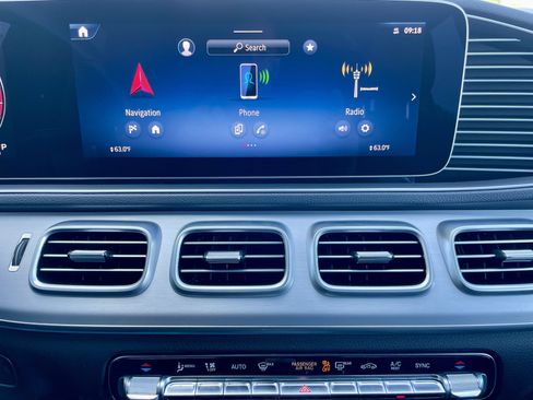 Used 2024 Mercedes-Benz GLE 350 4MATIC image 19