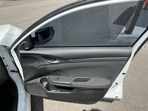 Used 2017 Honda Civic EX image 11