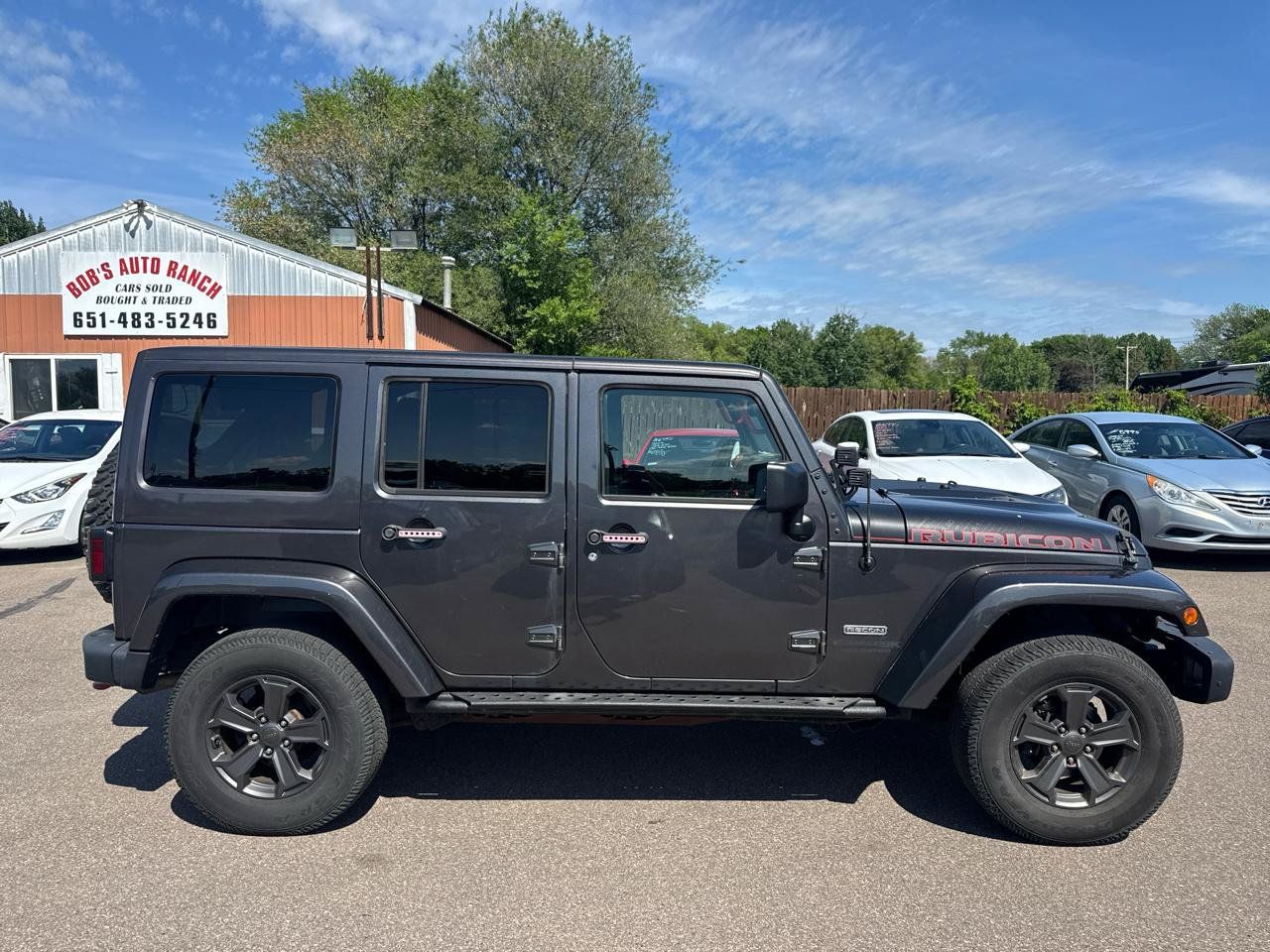Used 2018 Jeep Wrangler Unlimited Rubicon w/ Dual Top Group AWD/4WD image 4