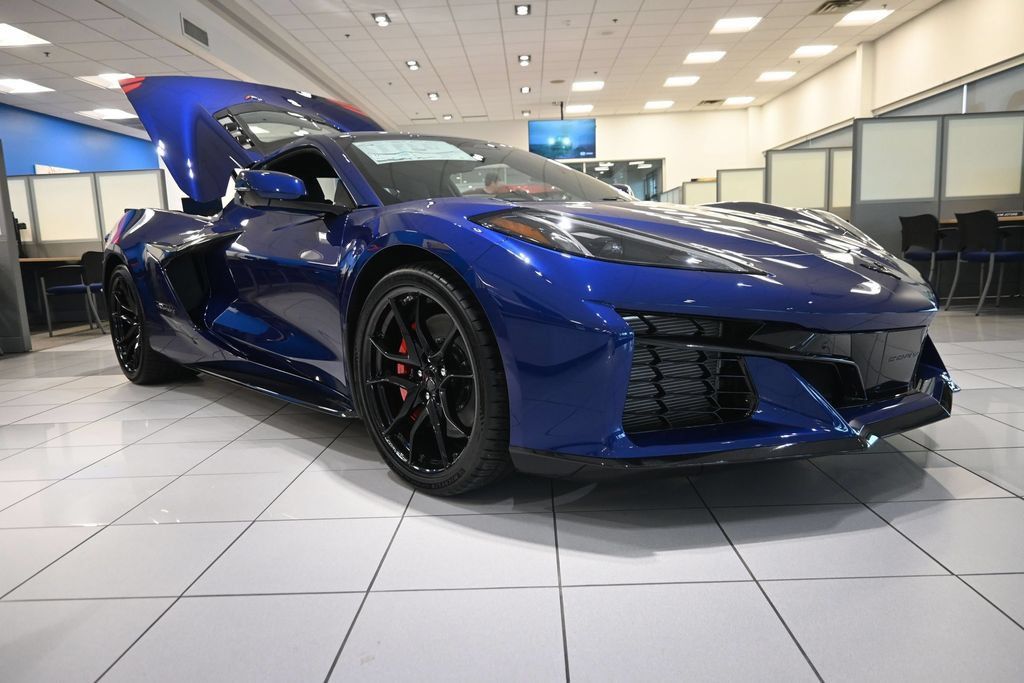 New 2027 Chevrolet Corvette Grand Sport w/ Battery Protection Package RWD image 2