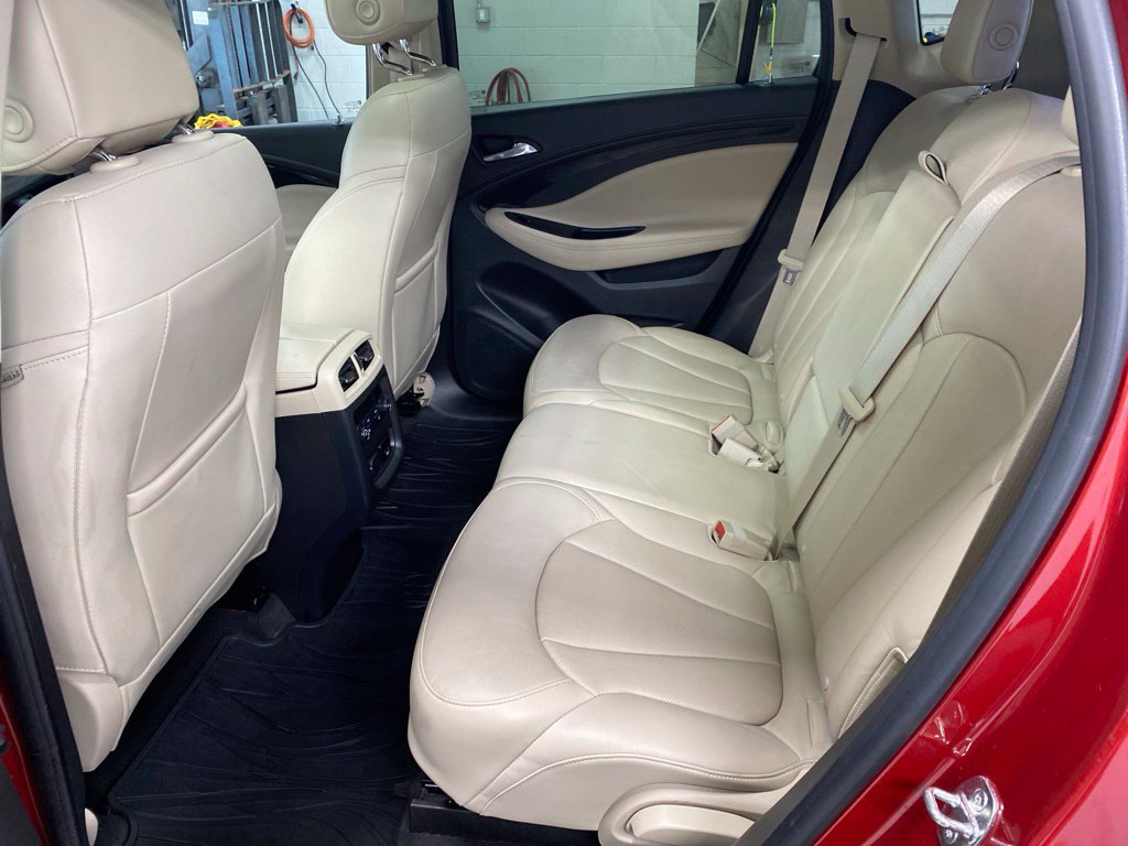 Used 2018 Buick Envision Essence AWD/4WD image 34