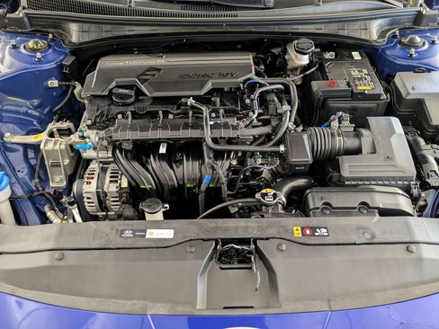 Used 2025 Hyundai Elantra SEL FWD image 59