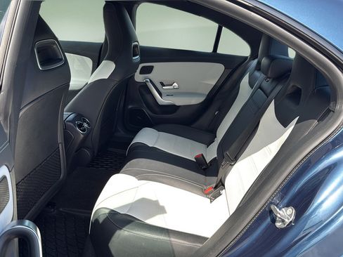 Used 2020 Mercedes-Benz CLA 250 4MATIC image 15