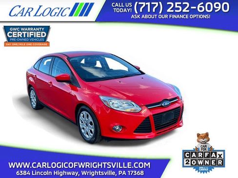 Used 2012 Ford Focus SE image 1