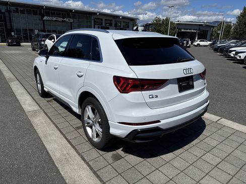 Used 2020 Audi Q3 2.0T Premium Plus w/ Premium Plus Package AWD/4WD image 7
