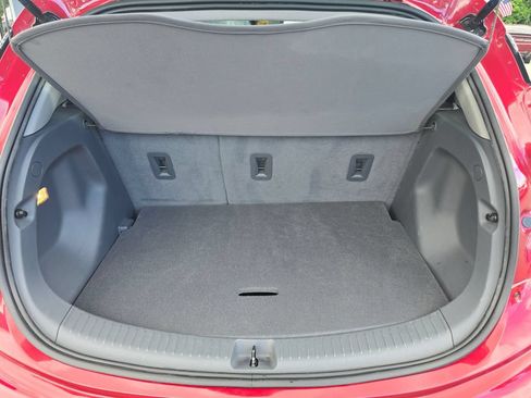 Used 2021 Chevrolet Bolt Premier w/ Infotainment Package FWD image 14