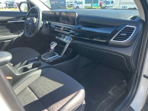Used 2024 Kia Seltos S FWD image 40