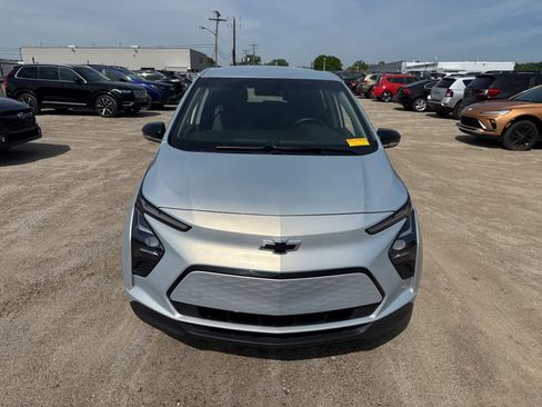 Used 2023 Chevrolet Bolt LT FWD image 10
