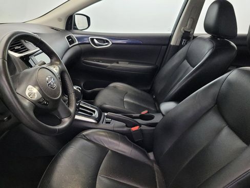 Used 2019 Nissan Sentra SR w/ Premium Package (SR) FWD image 17