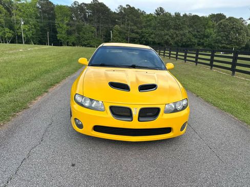 Used 2004 Pontiac GTO RWD image 2