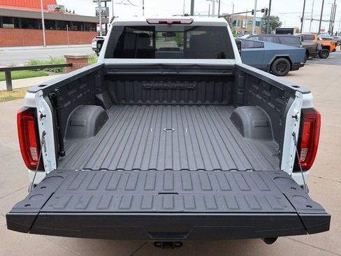 Certified 2023 GMC Sierra 2500 Denali AWD/4WD image 14