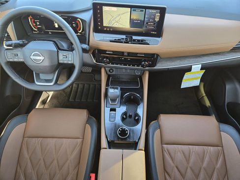 New 2026 Nissan Rogue Platinum w/ Platinum Premium Package image 24