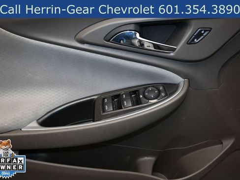 Used 2025 Chevrolet Malibu LT FWD image 11