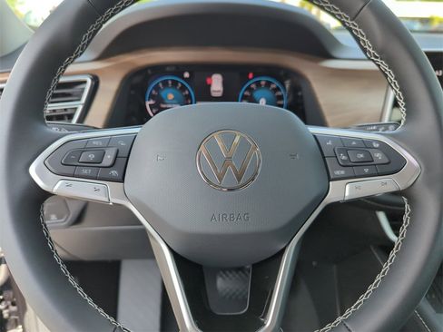 New 2026 Volkswagen Atlas SE image 39