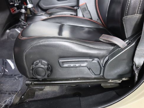 Used 2020 Jeep Gladiator Rubicon image 30