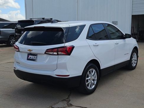Used 2024 Chevrolet Equinox LS w/ Driver Confidence II Package FWD image 5