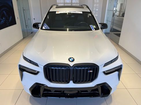 Used 2024 BMW X7 M60i w/ Executive Package image 11