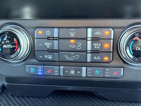 Used 2020 Ford F150 Raptor w/ Equipment Group 802A Luxury AWD/4WD image 24
