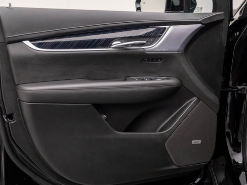 New 2025 Cadillac XT6 Premium Luxury image 15