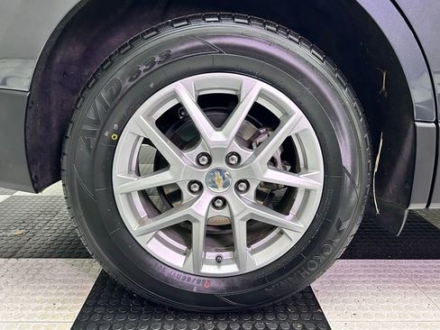 Used 2023 Chevrolet Equinox LT image 9